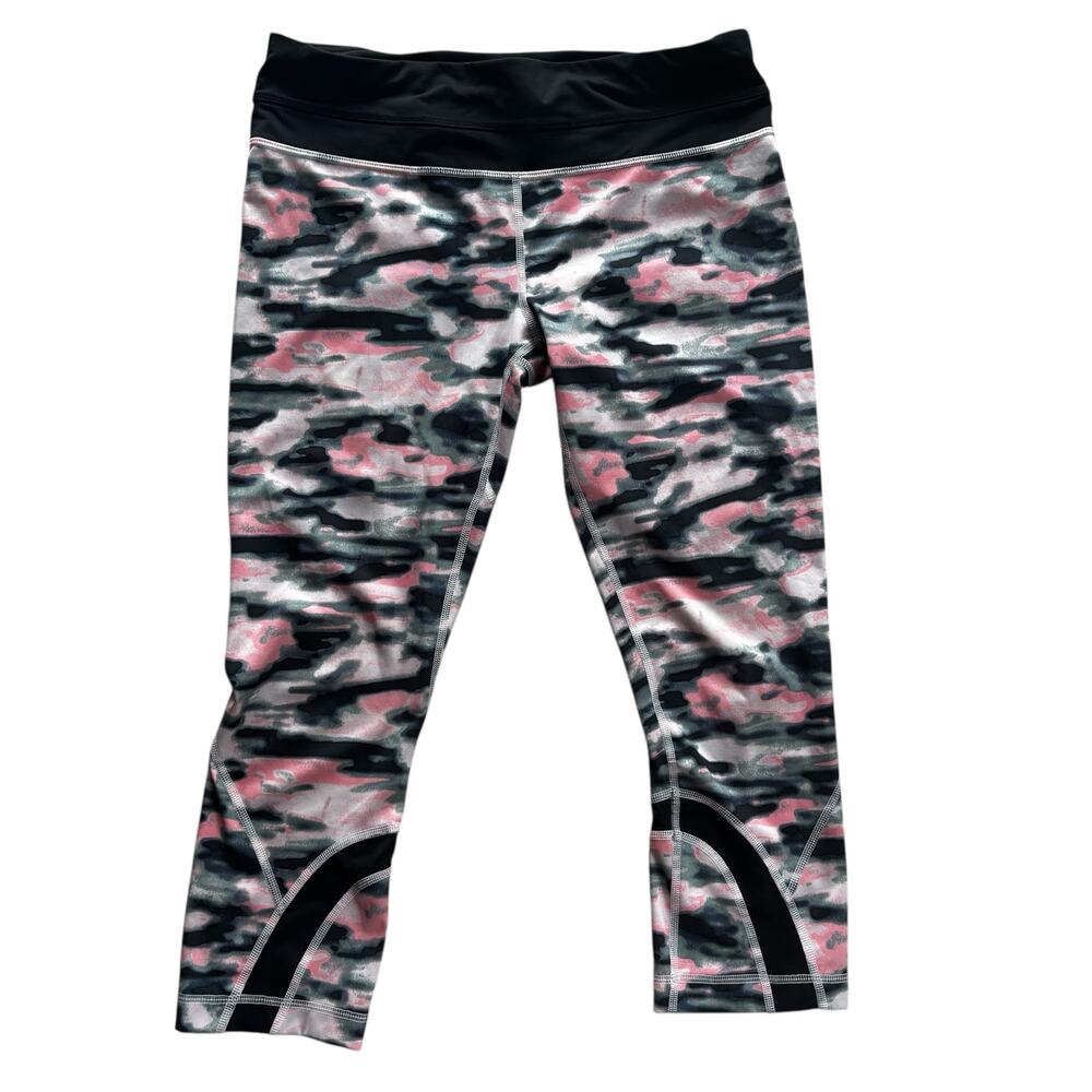 Lululemon Leggings Womens Size 8 Camo Pink Black Cropped Midrise Athletic Pants